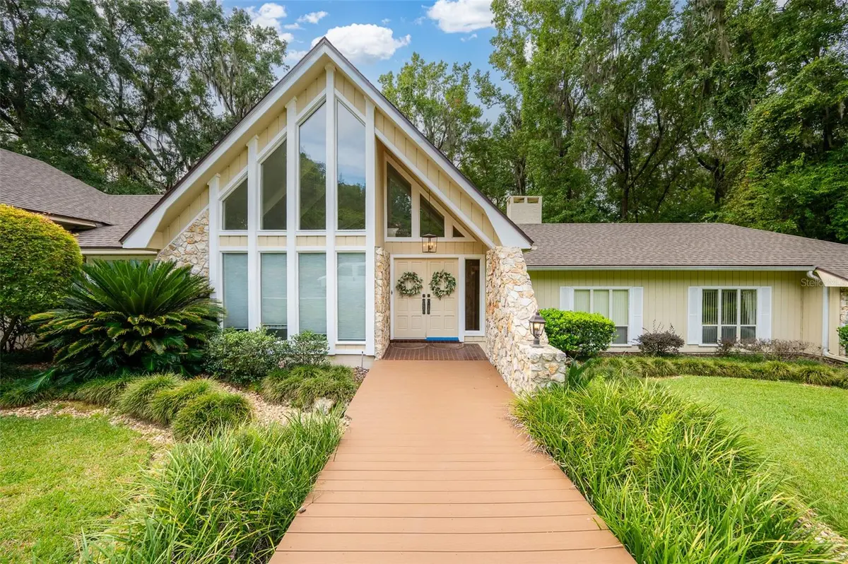 2425 NW 26TH PL, Gainesville, FL 32605