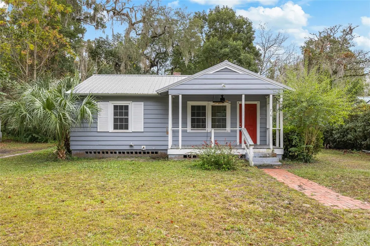 719 NW 25TH AVE, Gainesville, FL 32609