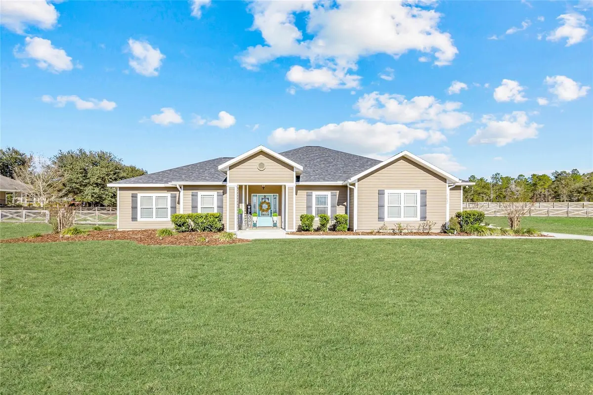 17640 NW 253RD DR, High Springs, FL 32643