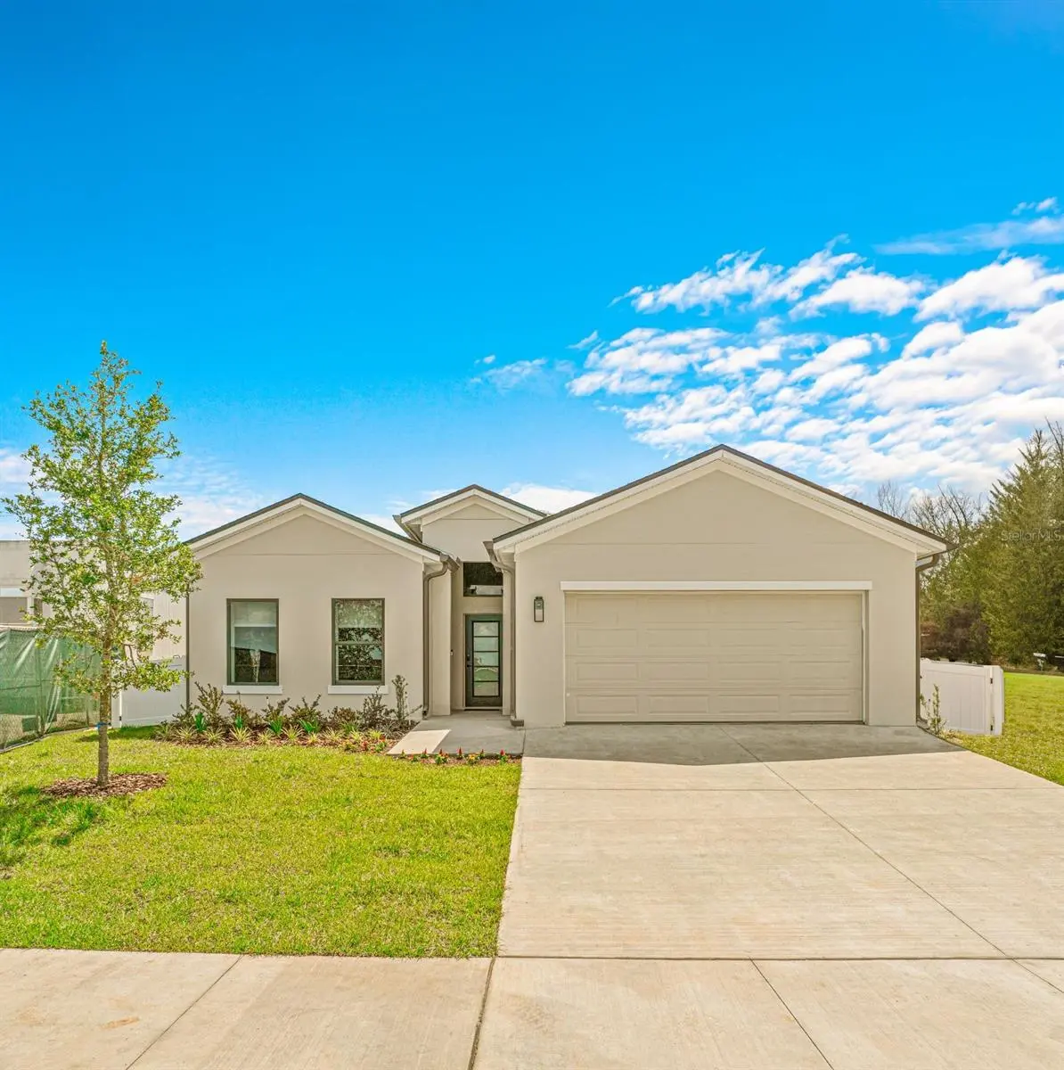 6469 QUARTET ST, Mascotte, FL 34753