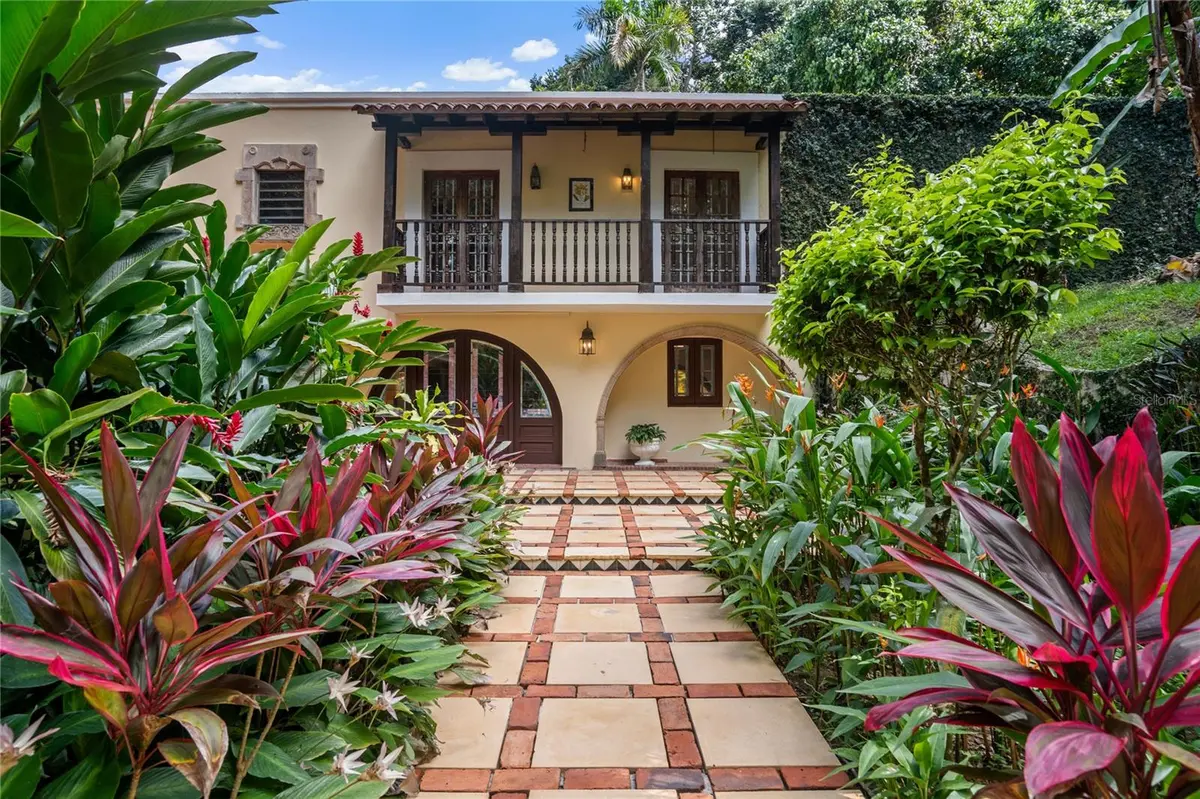 40 CAMINO COQUI, BEVERLY HILLS, Guaynabo, PR 00971
