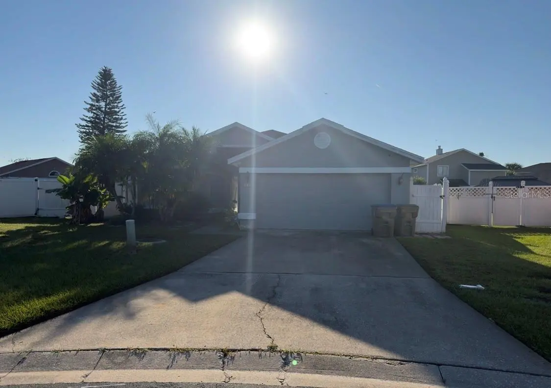 210 CORAL REEF CIR, Kissimmee, FL 34743
