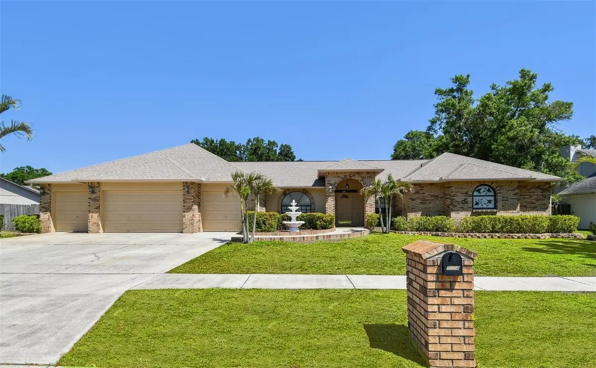2914 TIMBER KNOLL DR, Valrico, FL 33596