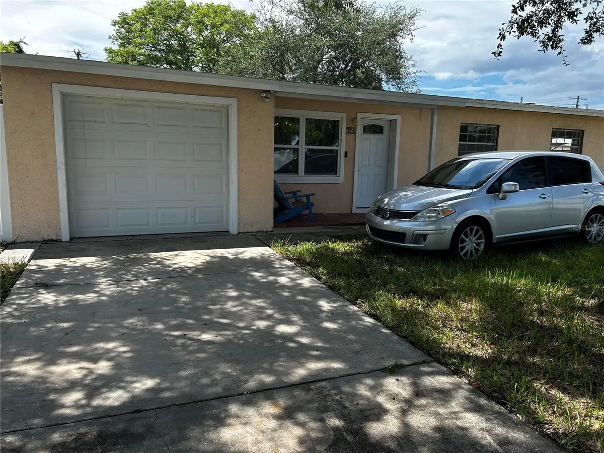 5120 TOWN N COUNTRY BLVD, Tampa, FL 33615