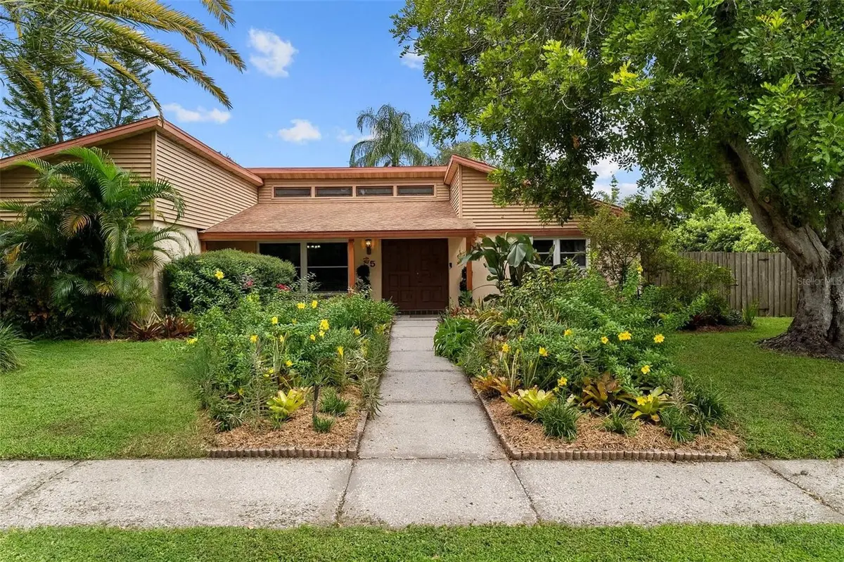 65 HARBOR WOODS CIR, Safety Harbor, FL 34695