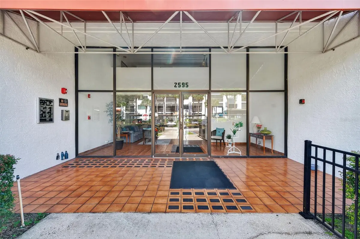 2595 COUNTRYSIDE BLVD #8106, Clearwater, FL 33761