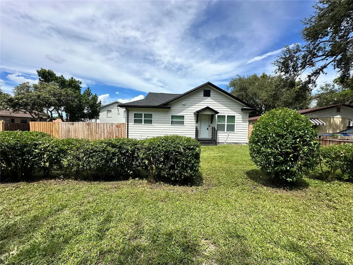 1006 15TH AVE NW, Largo, FL 33770