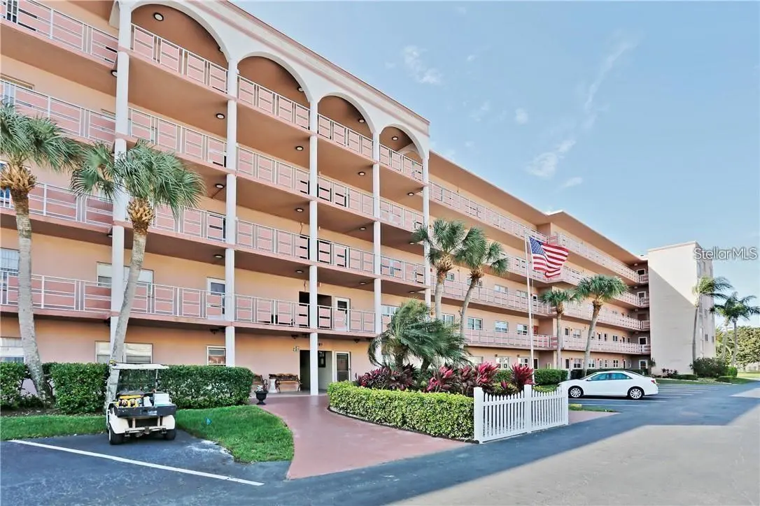 5521 80TH ST N #503, St Petersburg, FL 33709