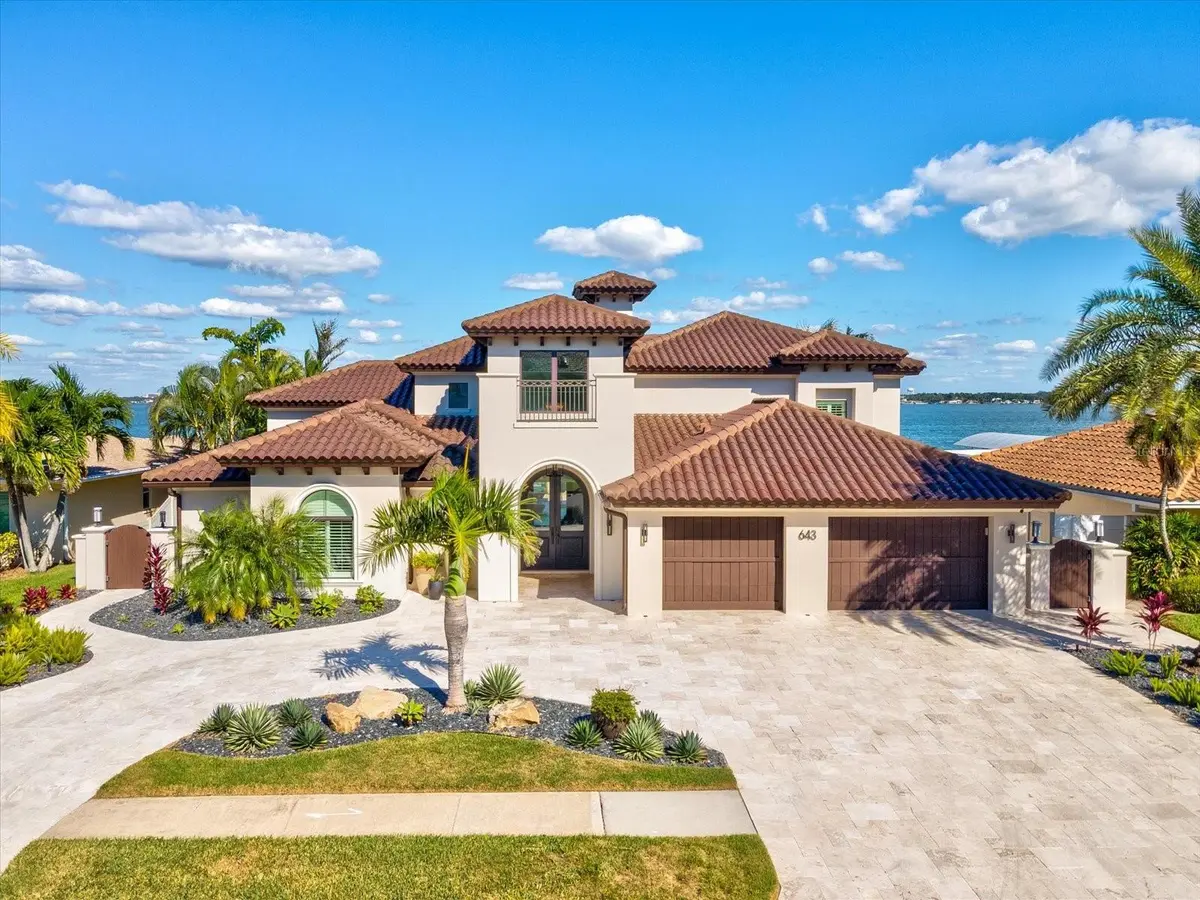 643 HARBOR IS, Clearwater Beach, FL 33767
