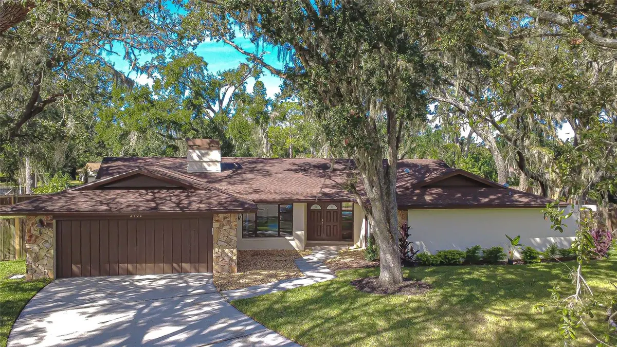 2102 DOEFIELD CT, Valrico, FL 33596