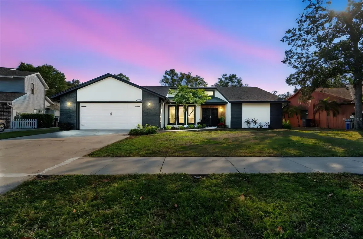 1228 RAINBROOK CIR, Valrico, FL 33596