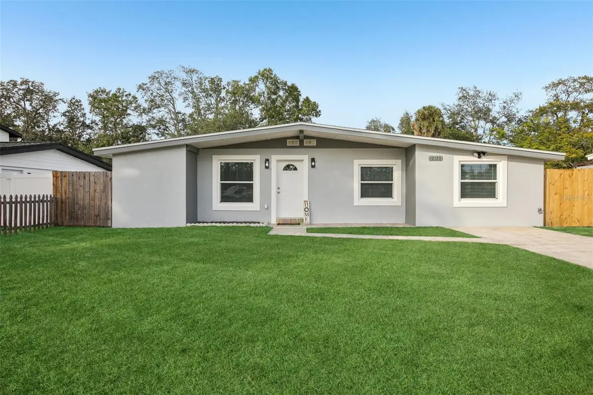 10120 ALAMBRA AVE, Tampa, FL 33619