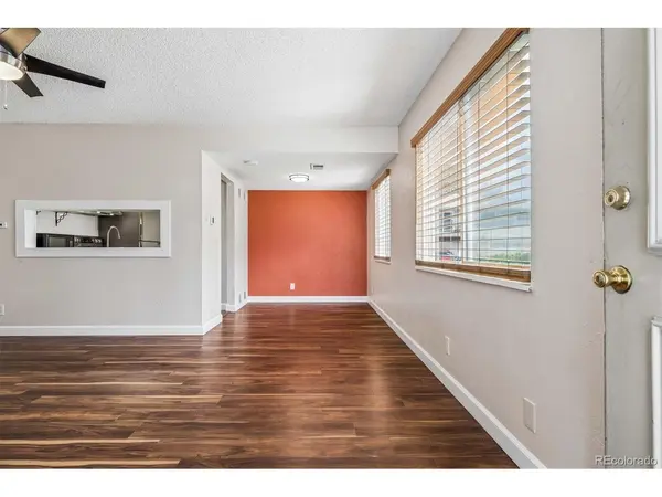 1250 S Monaco Street #111, Denver, CO 80224