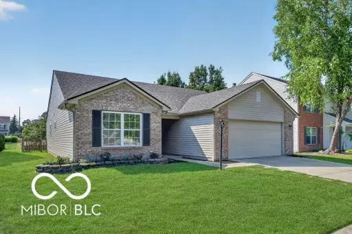 18907 Prairie Crossing DR, Noblesville, IN 46062