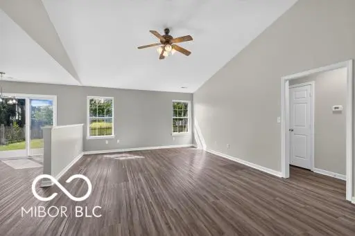 18907 Prairie Crossing DR, Noblesville, IN 46062