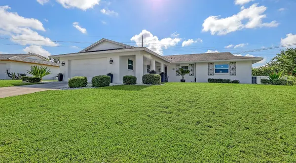 6717 ROXBURY DR, Sarasota, FL 34231