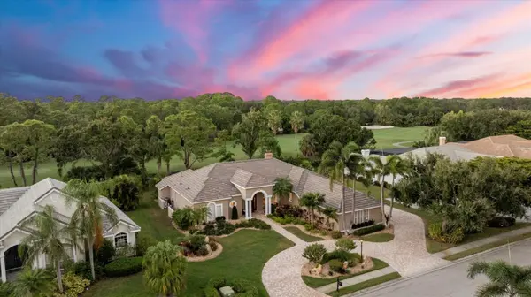 8214 REGENTS CT, University Park, FL 34201