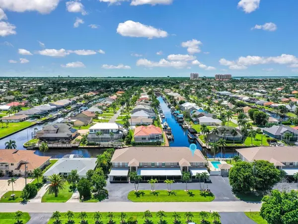 902 SW 48TH TER #105,  Cape Coral,  FL 33914