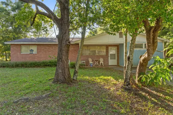 5801 BLAZE AVE, Pensacola, FL 32504
