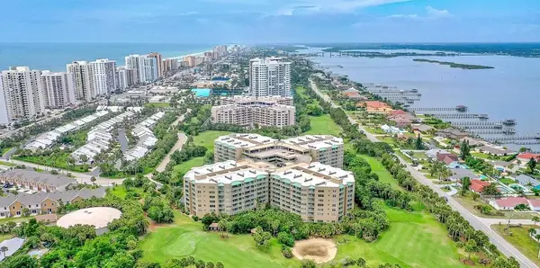4 OCEANS WEST BLVD #402B, Daytona Beach Shores, FL 32118