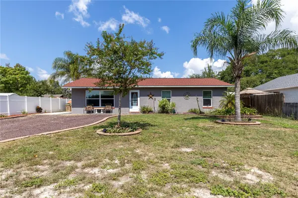 11327 GROVE ST, Leesburg, FL 34788