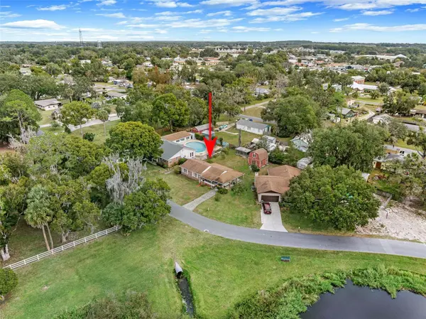 470 OGDEN AVE, Umatilla, FL 32784