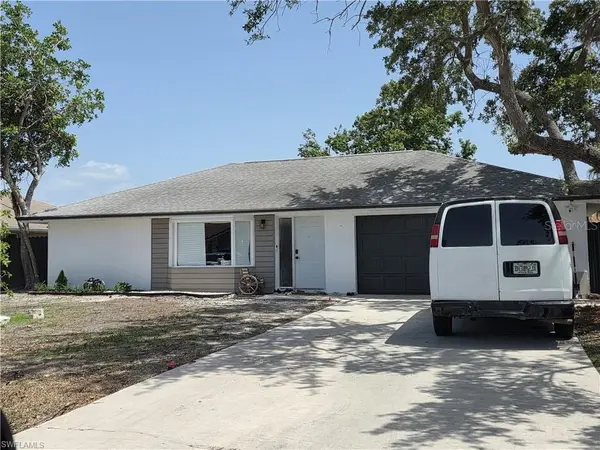 60 MENTOR DR, Naples, FL 34110