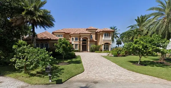 1201 WALDEN DR, Fort Myers, FL 33901