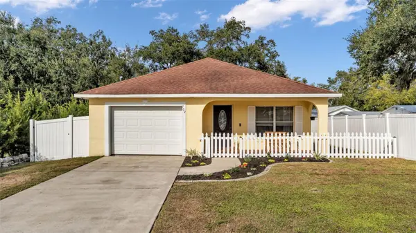 702 LEMON AVE,  Dundee,  FL 33838