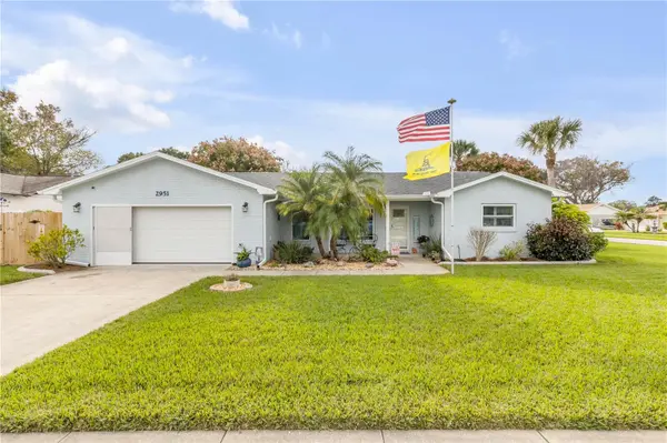 2951 GASLIGHT DR, South Daytona, FL 32119