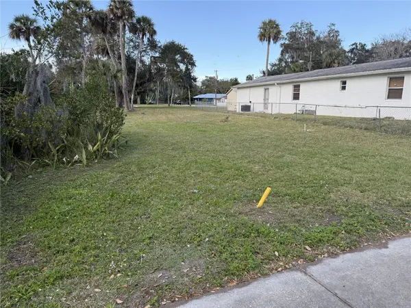 551 MARY AVE, New Smyrna Beach, FL 32168