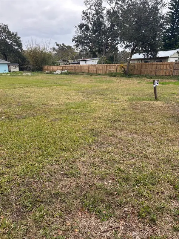 293 NEWCOMB ST, New Smyrna Beach, FL 32168