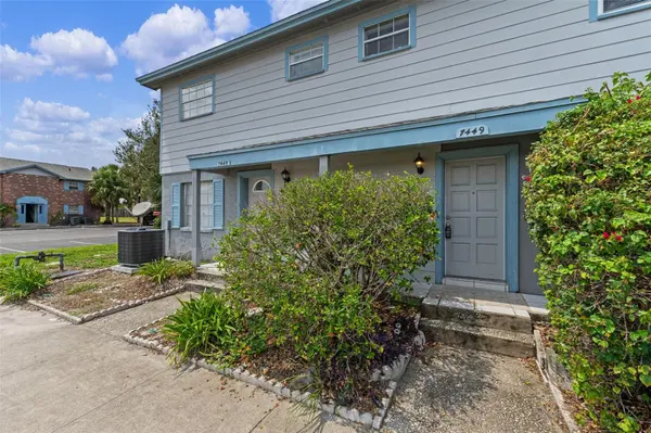 7449 DANIEL WEBSTER DR #3, Winter Park, FL 32792