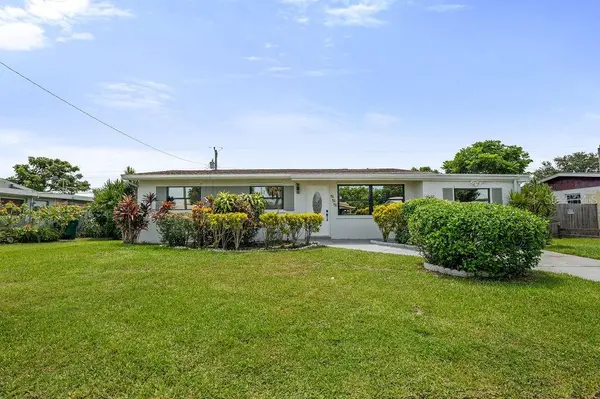 532 BUCKINGHAM AVE, Melbourne, FL 32935