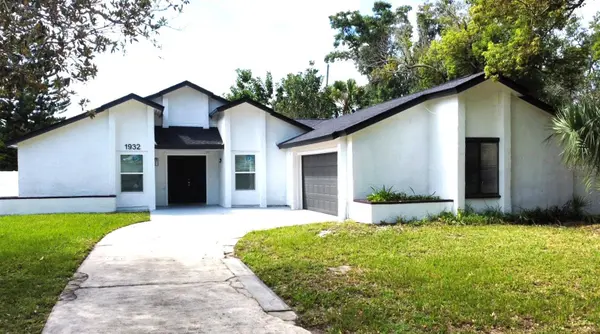 1932 HOUNDSLAKE DR, Winter Park, FL 32792