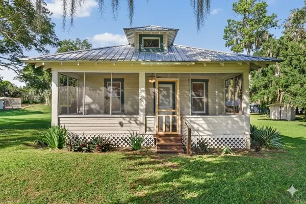 501 E 9TH ST,  Frostproof,  FL 33843