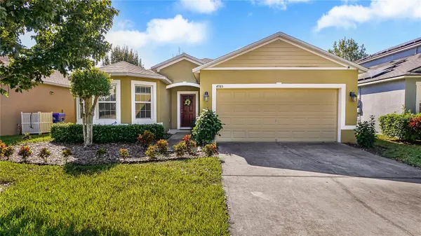 4985 GRASSY KNOLL DR, Tavares, FL 32778