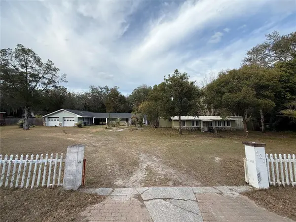 121 PEBBLE LN, Apopka, FL 32712