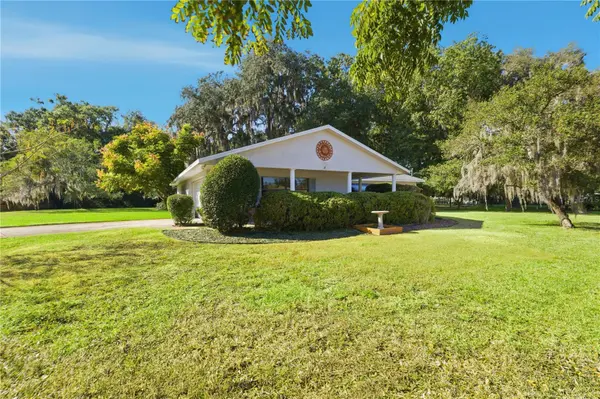 4 N ARCHWOOD DR,  Inverness,  FL 34450