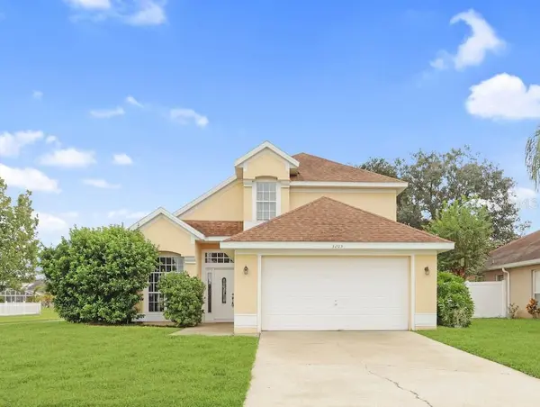 3203 HERONS POINT CIR, Kissimmee, FL 34741