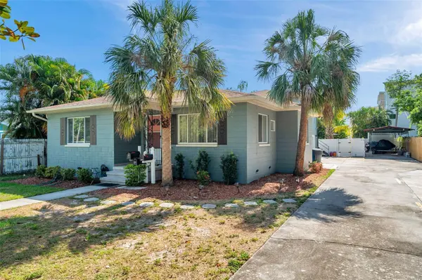 1225 26TH ST N, St Petersburg, FL 33713