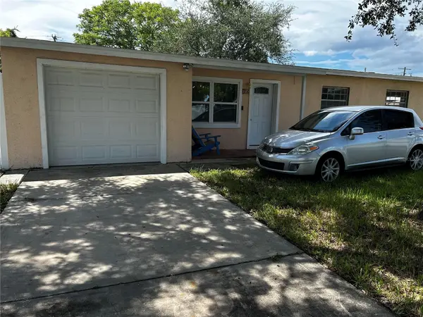 5120 TOWN N COUNTRY BLVD, Tampa, FL 33615
