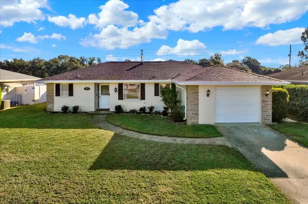 1943 SKY DR, Clearwater, FL 33755