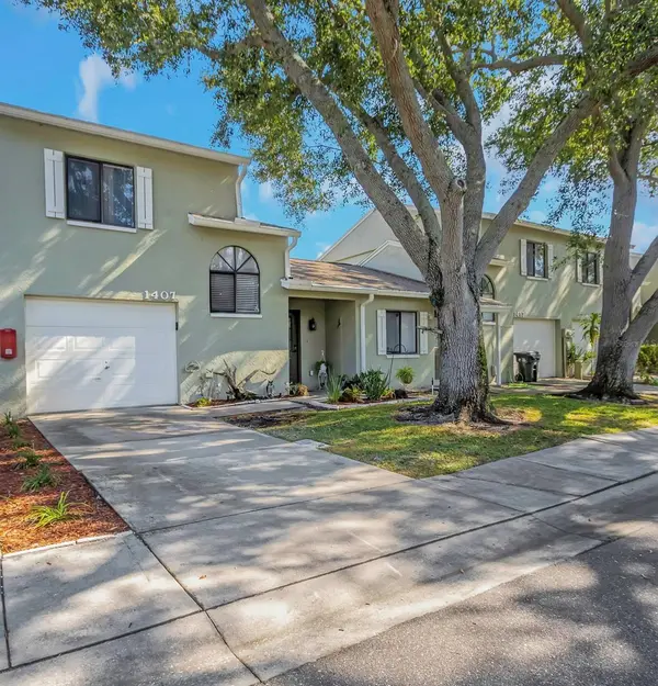 1407 ADAMS CIR W, Largo, FL 33771