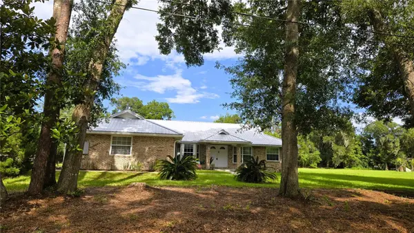 391 N HIGH ST, Lake Helen, FL 32744