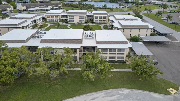 5242 OPAL LN #208, New Port Richey, FL 34652