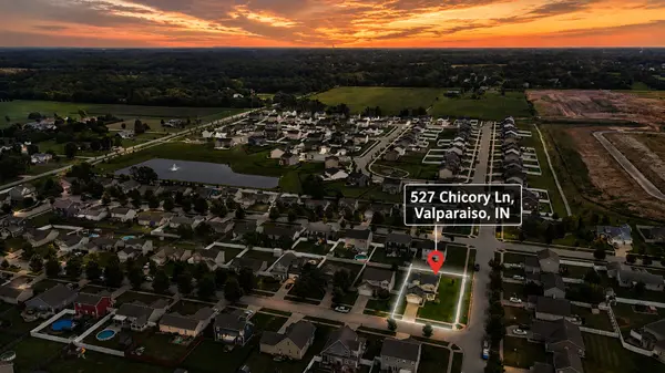 527 Chicory LN, Valparaiso, IN 46385