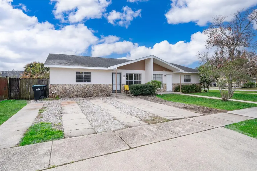 8024 & 8026 WOODDUCK DR, Orlando, FL 32825