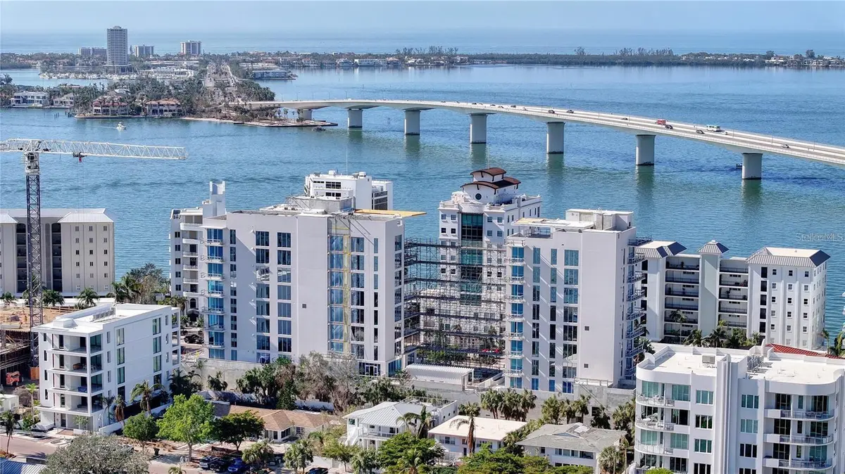 223 GOLDEN GATE POINT #2A, Sarasota, FL 34236