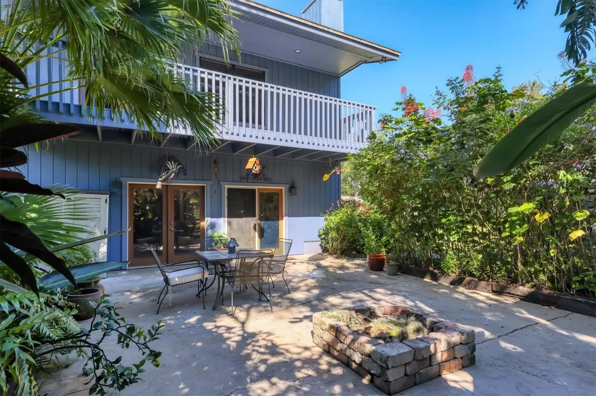 2230 MYAKKA RD, Sarasota, FL 34240